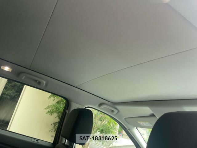 Land Rover DISCOVERY 2018-12 8434195-11