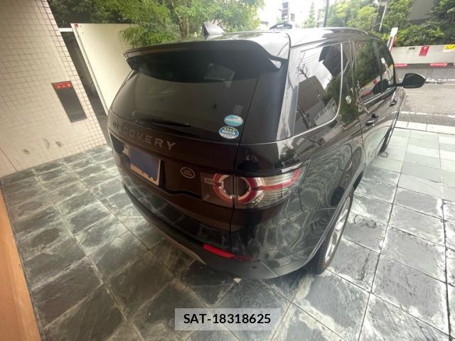 Land Rover DISCOVERY 2018-12 8434195-13