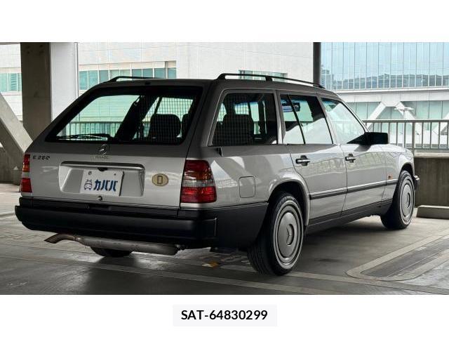 Mercedes Benz E-CLASS 1994 8434554-14