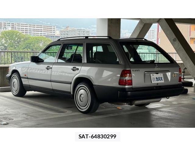 Mercedes Benz E-CLASS 1994 8434554-15