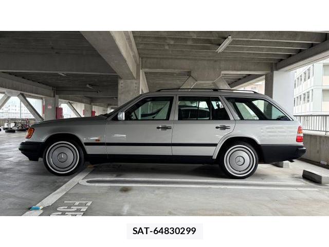 Mercedes Benz E-CLASS 1994 8434554-16
