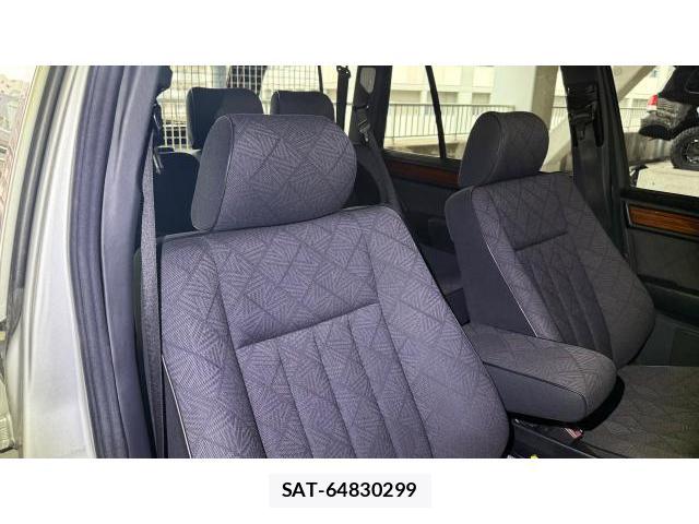 Mercedes Benz E-CLASS 1994 8434554-5