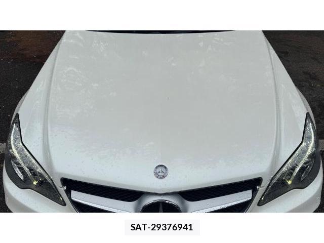 Mercedes Benz E-CLASS 2014-11 8434482-12