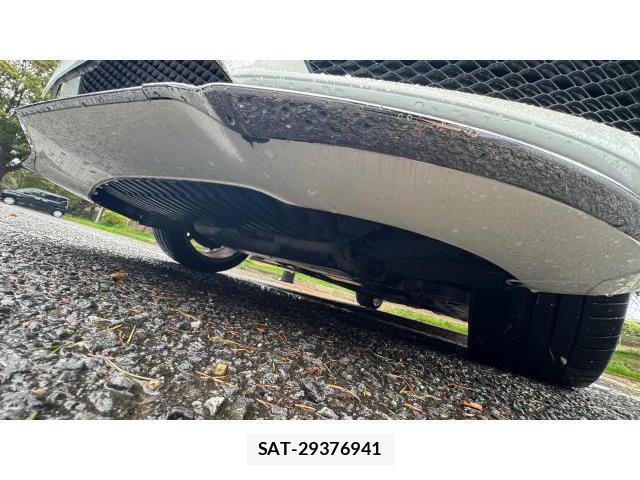 Mercedes Benz E-CLASS 2014-11 8434482-17
