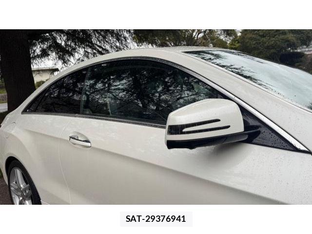 Mercedes Benz E-CLASS 2014-11 8434482-18