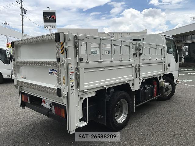 Isuzu ELF TRUCK 2019-06 8435100-7