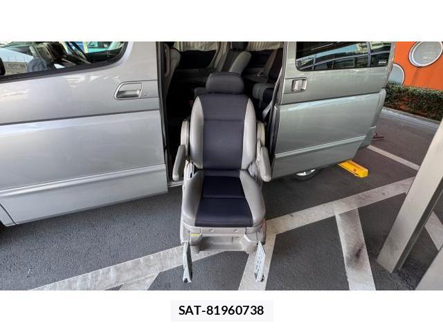Nissan ELGRAND 2003-10 8434470-10