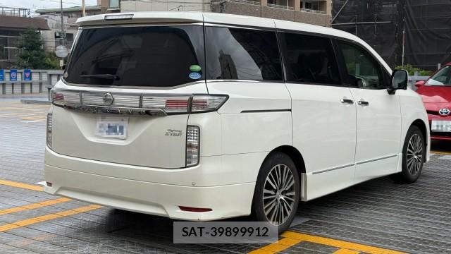 Nissan ELGRAND 2014-01 8434685-12