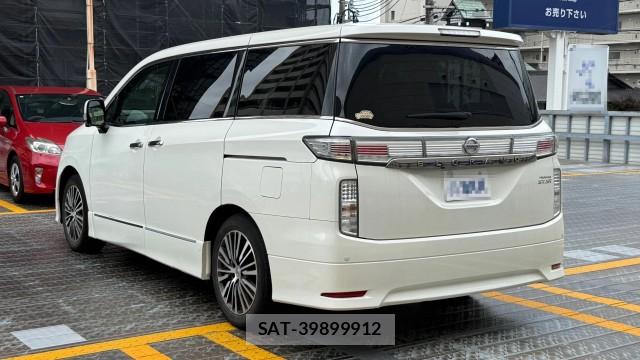 Nissan ELGRAND 2014-01 8434685-13