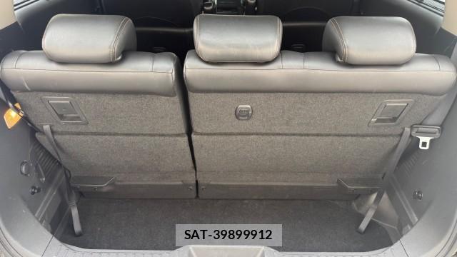 Nissan ELGRAND 2014-01 8434685-17