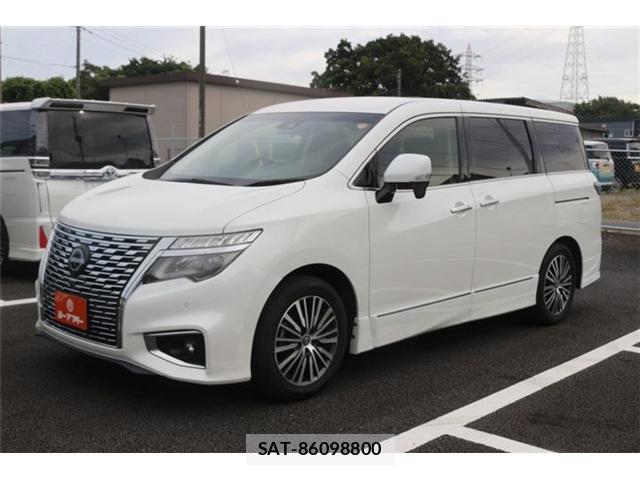 Nissan ELGRAND 2023-06 8434926-10