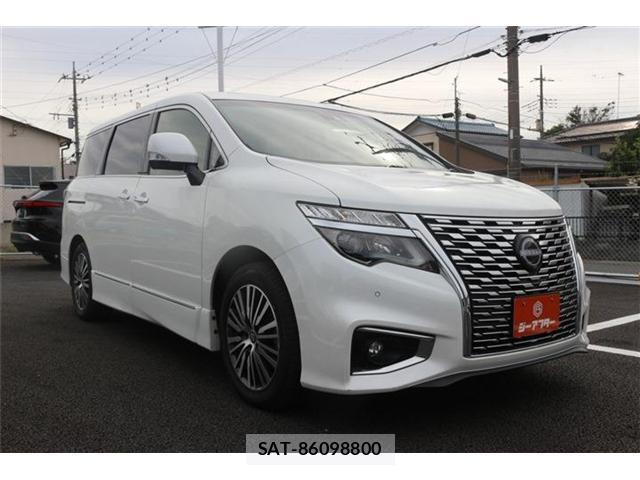 Nissan ELGRAND 2023-06 8434926-4