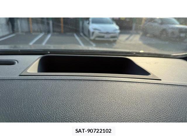 Mercedes Benz EQA 2021 8434525-10