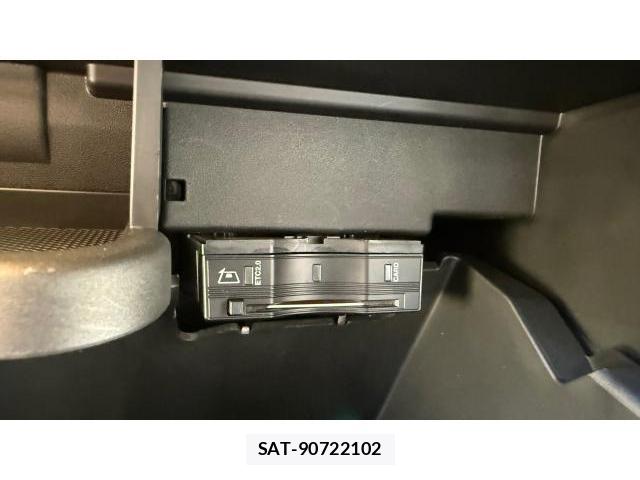 Mercedes Benz EQA 2021 8434525-11