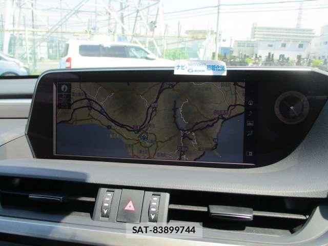 Lexus ES 2021-06 8434283-14