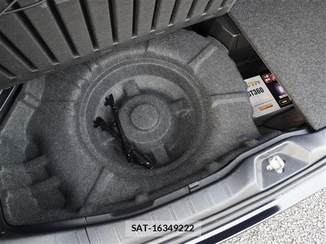Toyota ESQUIRE 2015-09 8434759-18