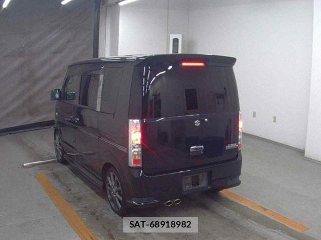 Suzuki EVERY WAGON 2012-03 8435080-1