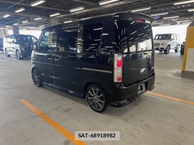 Suzuki EVERY WAGON 2012-03 8435080-8