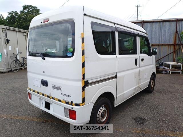 Suzuki EVERY 2018-06 8433879-2