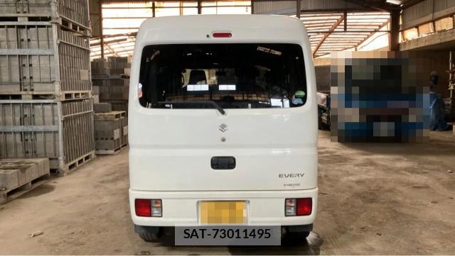 Suzuki EVERY 2015-07 8434676-1