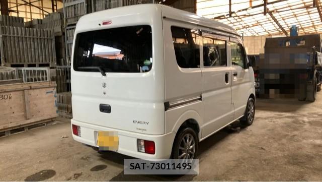 Suzuki EVERY 2015-07 8434676-12