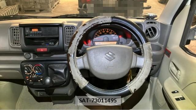 Suzuki EVERY 2015-07 8434676-16