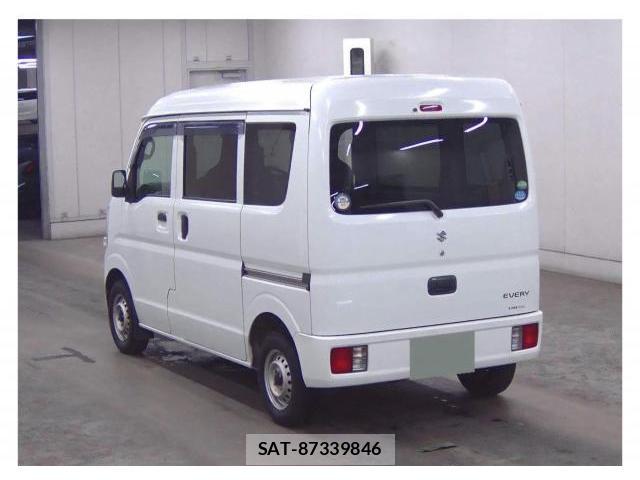 Suzuki EVERY 2019-04 8435018-1