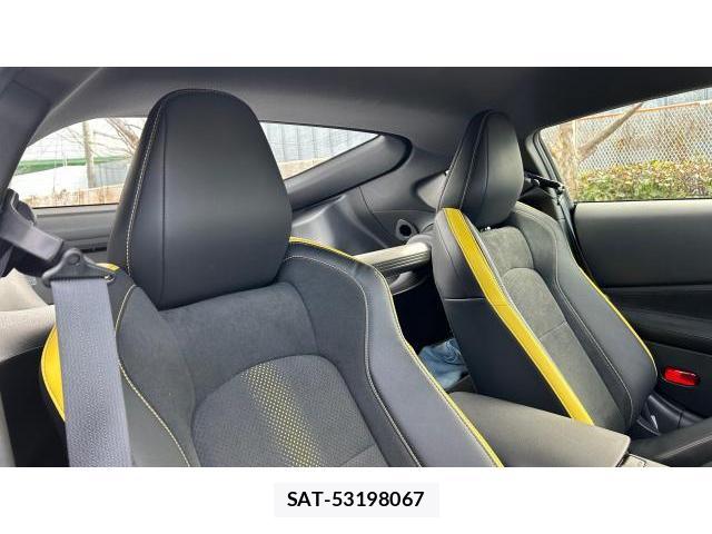 Nissan FAIRLADY Z 2022-10 8434342-5