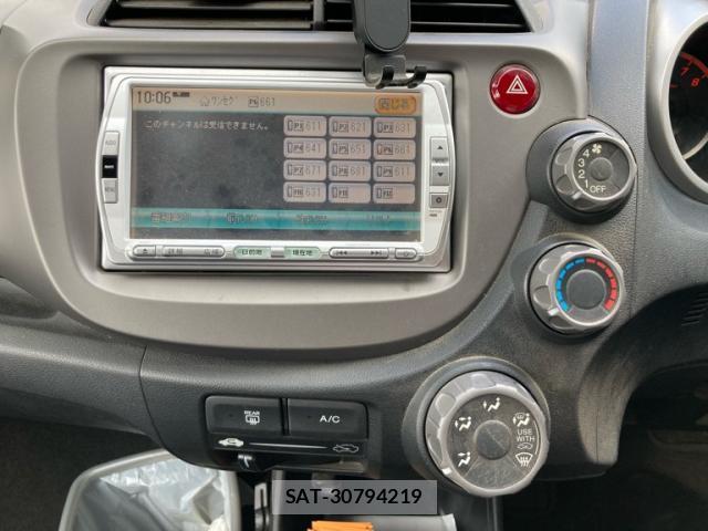 Honda FIT 2010-08 8433754-11