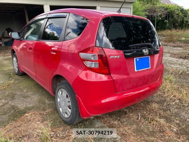 Honda FIT 2010-08 8433754-13