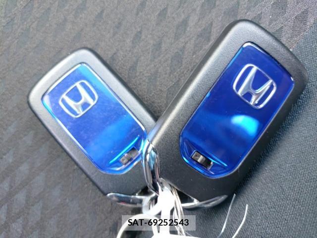 Honda FIT 2019-08 8433930-14