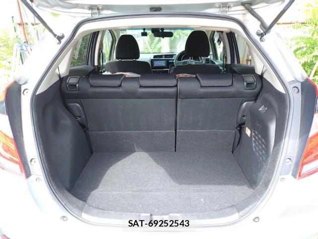 Honda FIT 2019-08 8433930-7