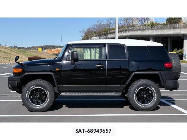 Toyota FJ CRUISER 2012 8434457-14