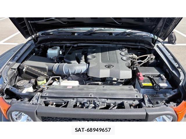 Toyota FJ CRUISER 2012 8434457-9