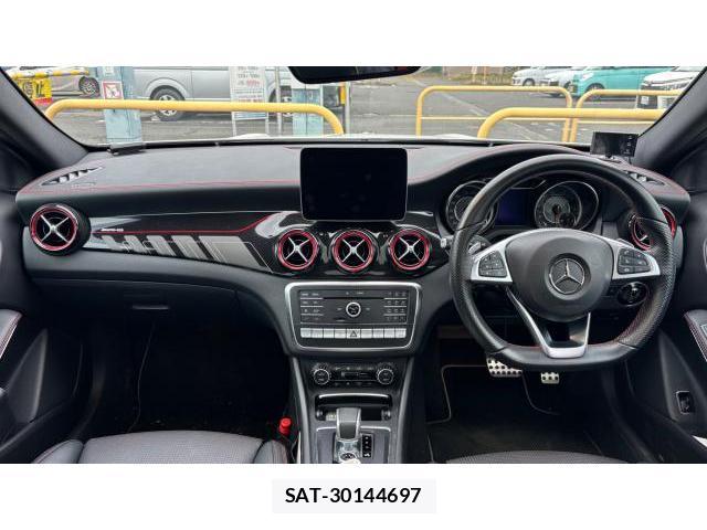 Mercedes Benz GLA-CLASS 2018 8434398-4