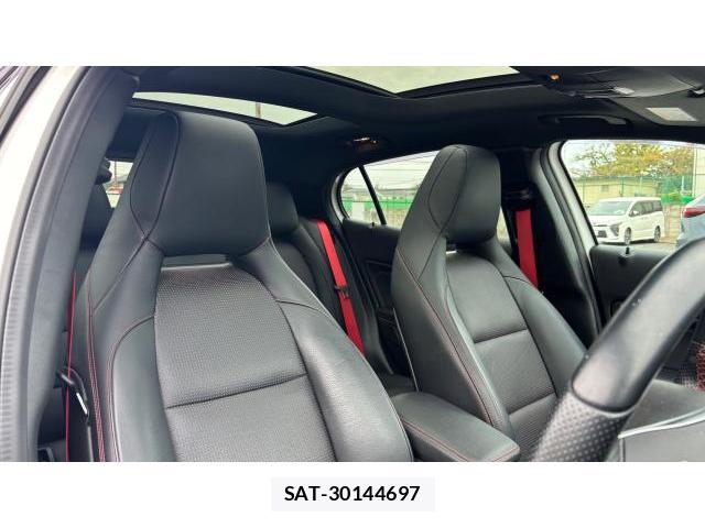 Mercedes Benz GLA-CLASS 2018 8434398-5