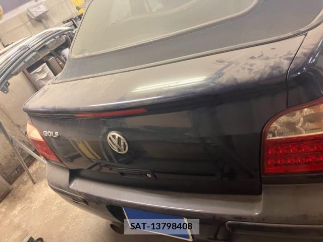 VolksWagen GOLF 2000-08 8434196-1