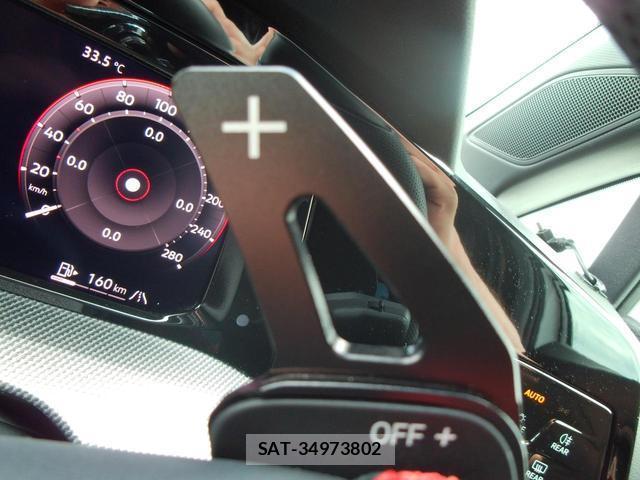 VolksWagen GOLF GTI 2025-11 8433849-12
