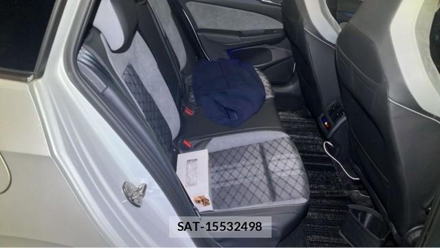 VolksWagen GOLF VARIANT 2024-06 8434631-6