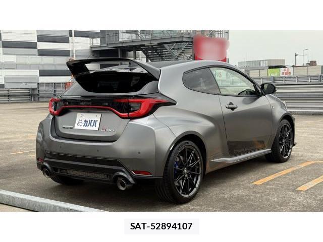 Toyota Gr Yaris 2024-11 8434446-13