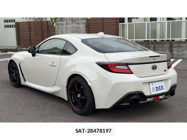 Toyota GR86 2023 8434406-15