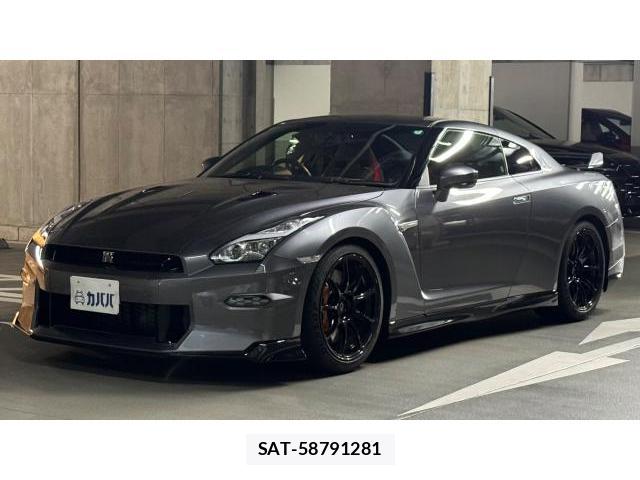 Nissan GT-R 2024-10 8434371-0