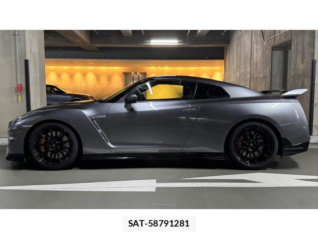 Nissan GT-R 2024-10 8434371-2