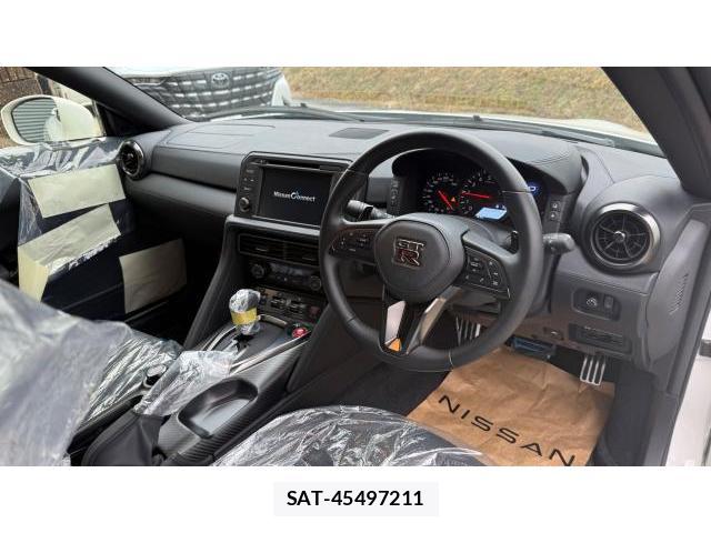 Nissan GT-R 2025 8434444-4