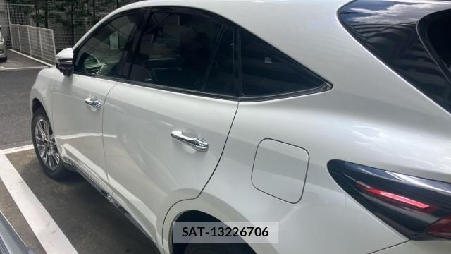 Toyota HARRIER 2018-01 8434634-10