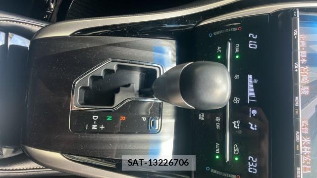 Toyota HARRIER 2018-01 8434634-14