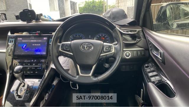 Toyota HARRIER 2016-02 8434667-16