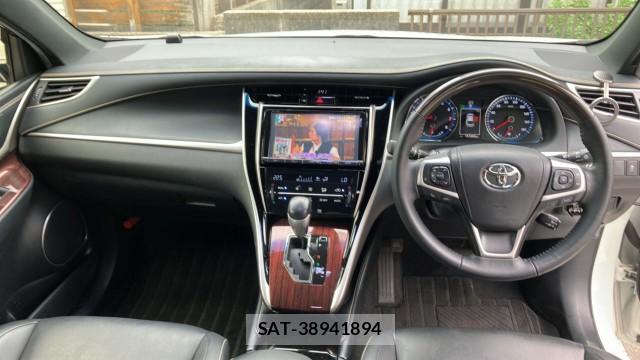 Toyota HARRIER 2015-12 8434705-2