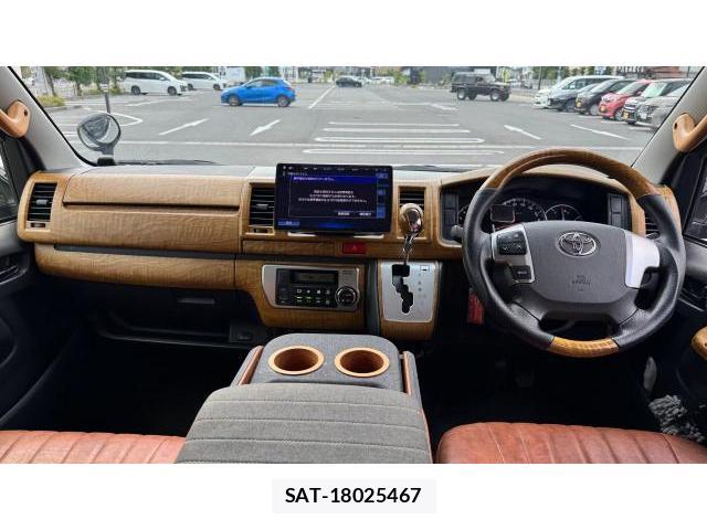 Toyota HIACE VAN 2017 8434567-4
