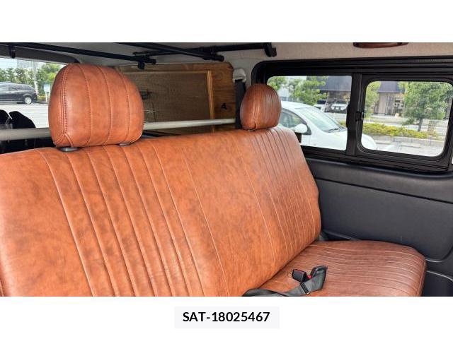 Toyota HIACE VAN 2017 8434567-6